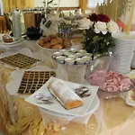 Cannes Hotell 3*