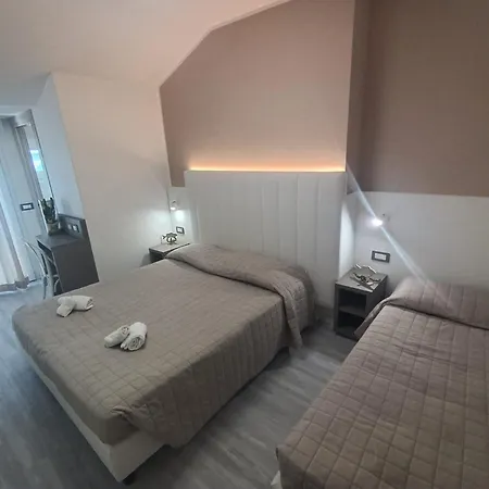 Cannes Hotel