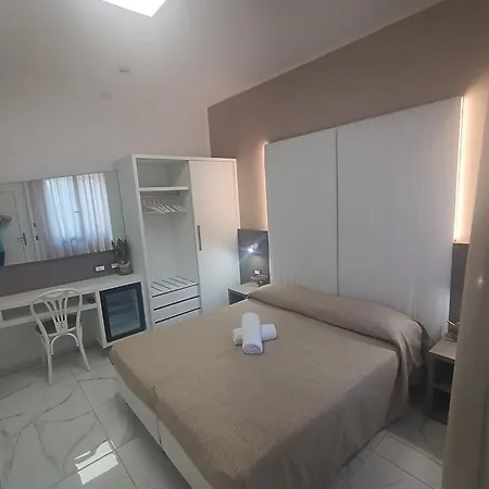 فندق Cannes بيلاريا-إيجيا مارينا