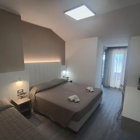 Cannes 3* بيلاريا-إيجيا مارينا