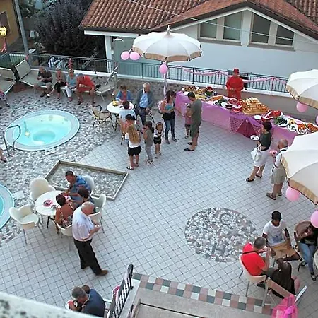 Cannes 3* Bellaria-Igea Marina